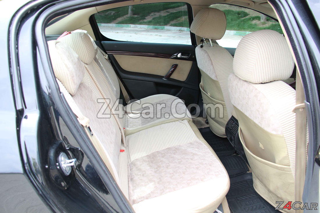 فضای ردیف عقب پژو 407