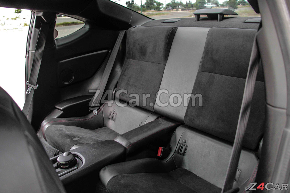 صندلی های عقب تویوتا GT86 2013-2014