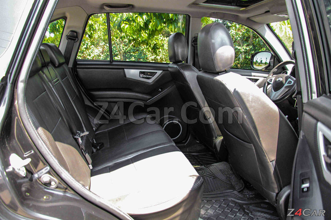 فضای ردیف عقب لیفان x60