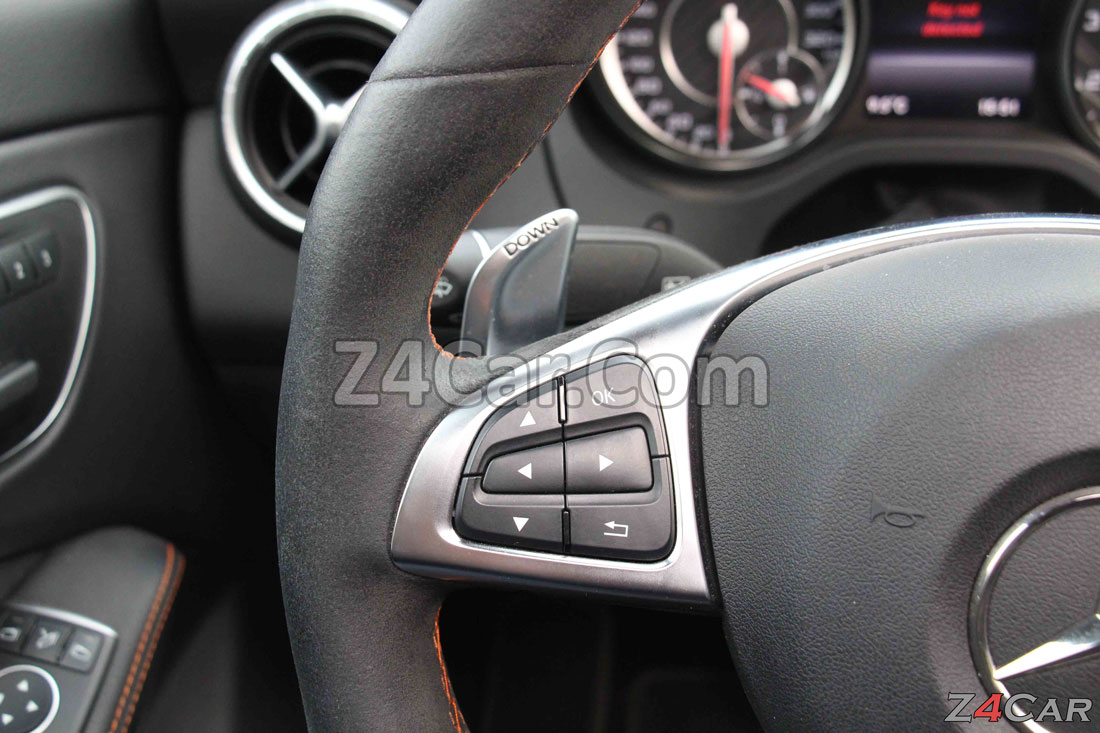 دکمه های فرمان بنز CLA45