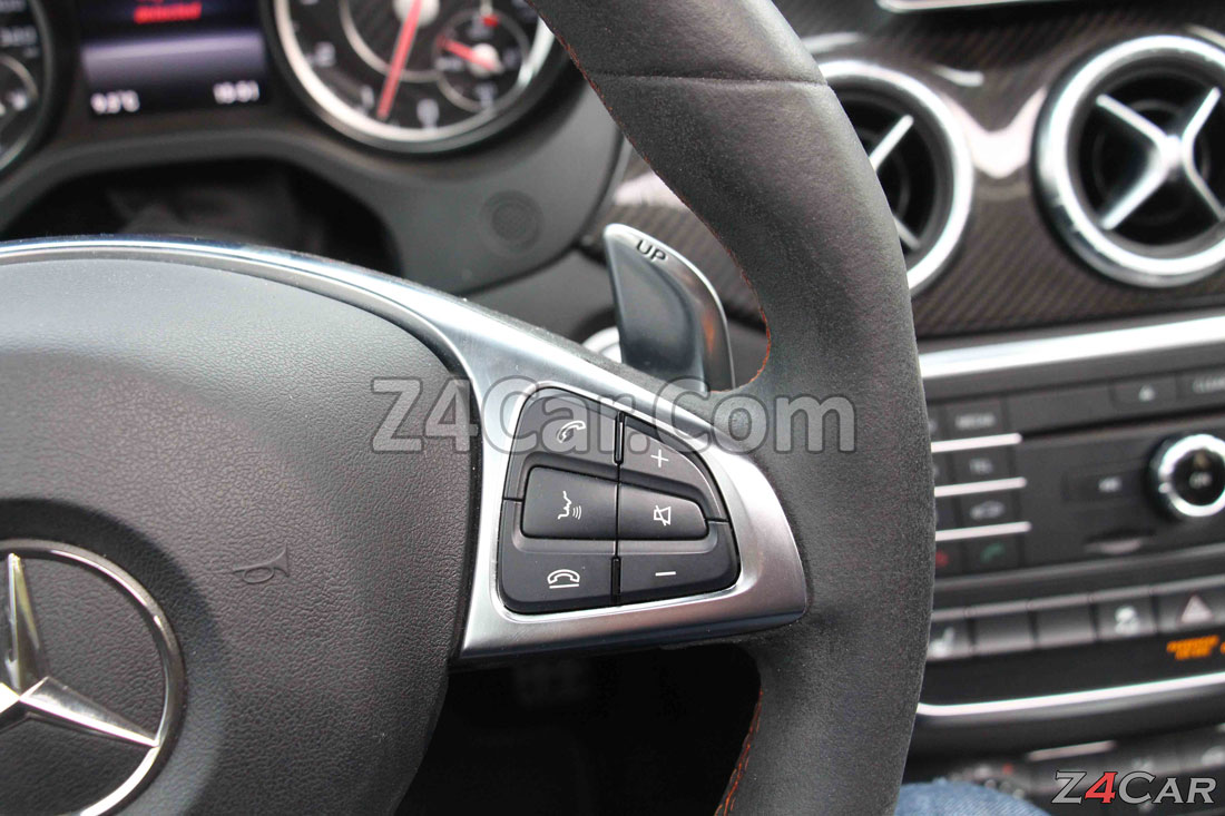 دکمه های فرمان بنز CLA45