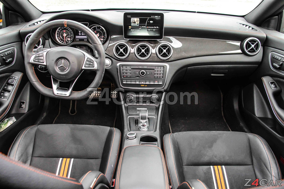 نمای داخلی بنز CLA45