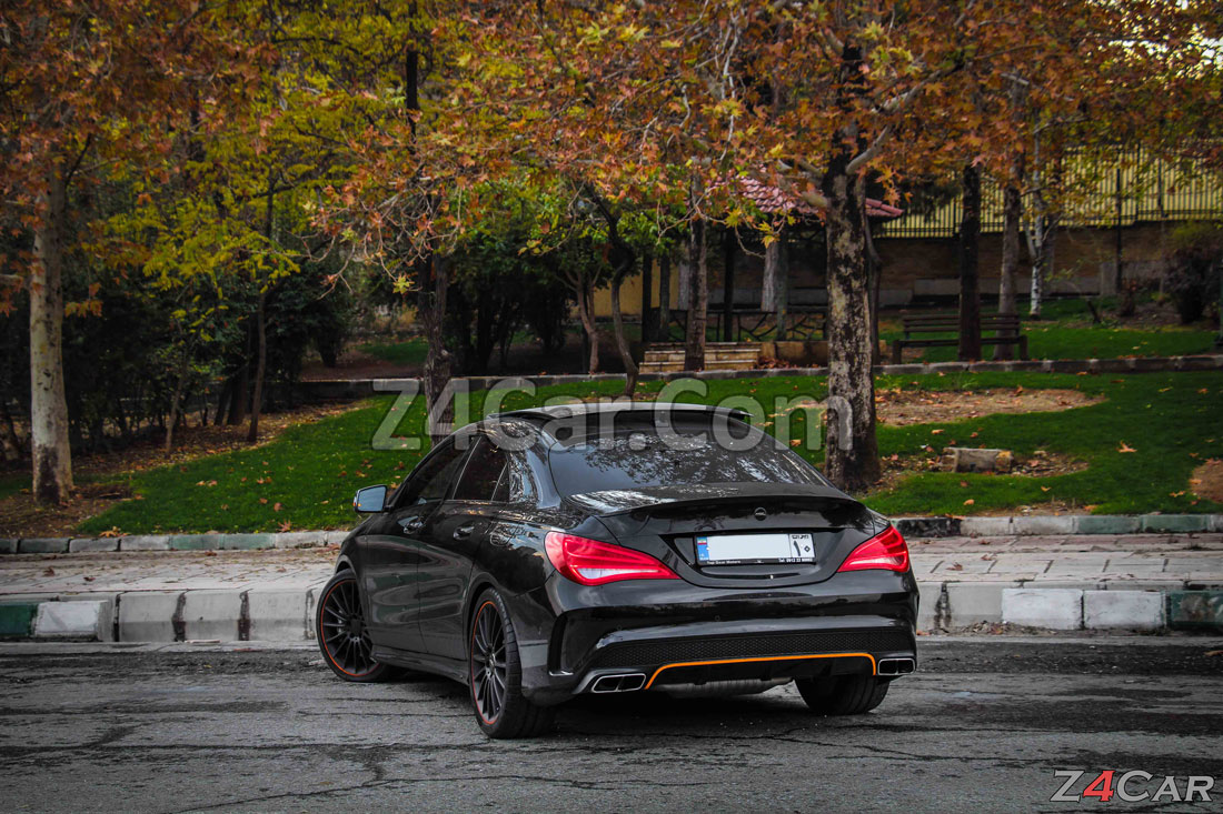 نمای عقب بنز CLA45