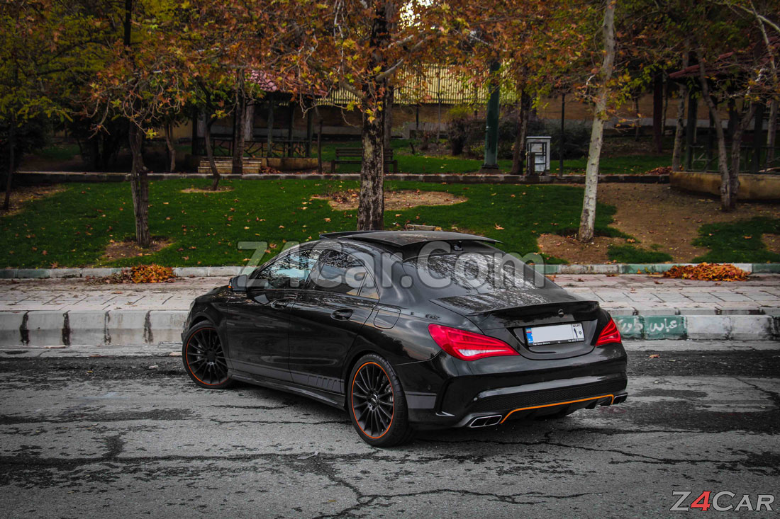 نمای عقب بنز CLA45