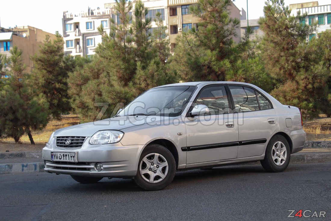 نمای جلو هیوندای ورنا