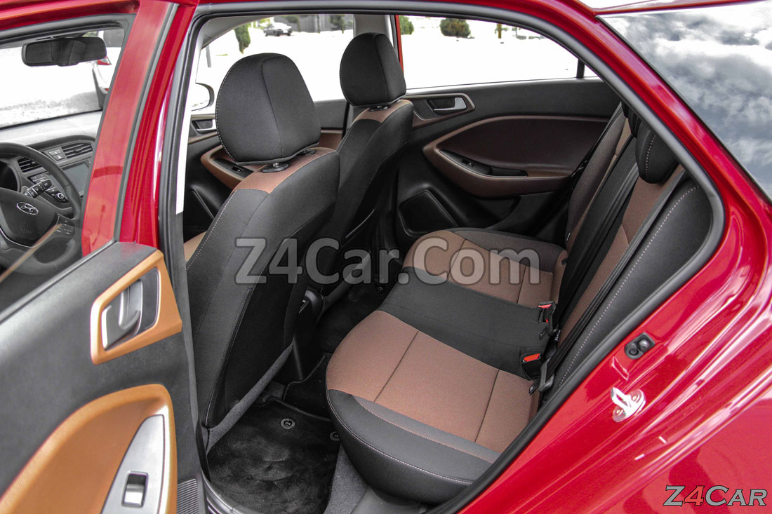 فضای ردیف عقب هیوندای i20 کرمان موتور