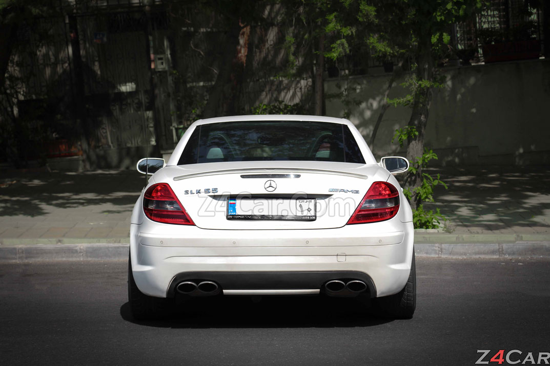 نمای عقب بنز SLK 2007