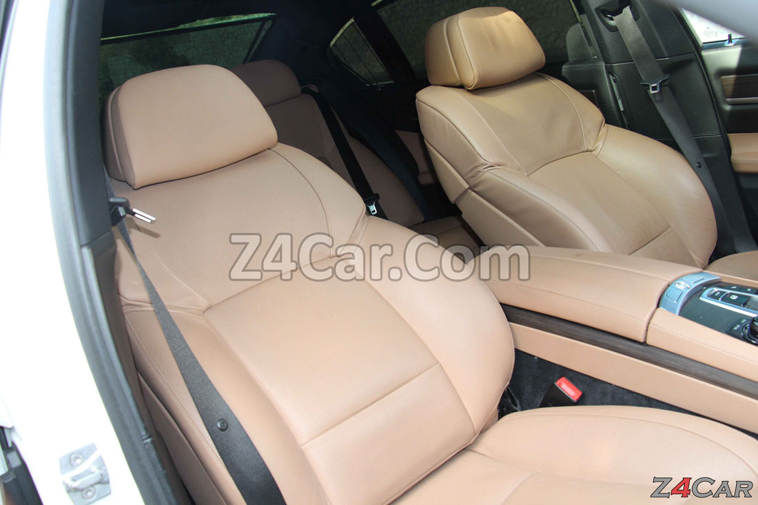 صندلی های جلو بی ام و 750i 2011