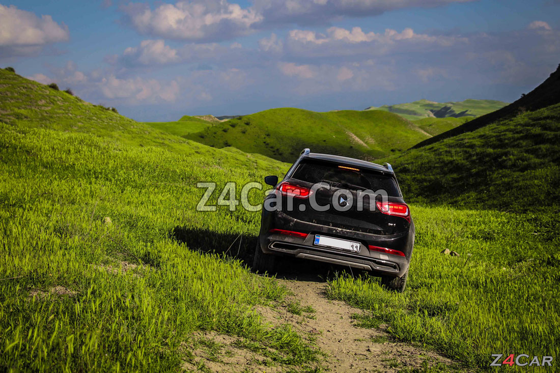 نمای عقب سیتروئن DS6