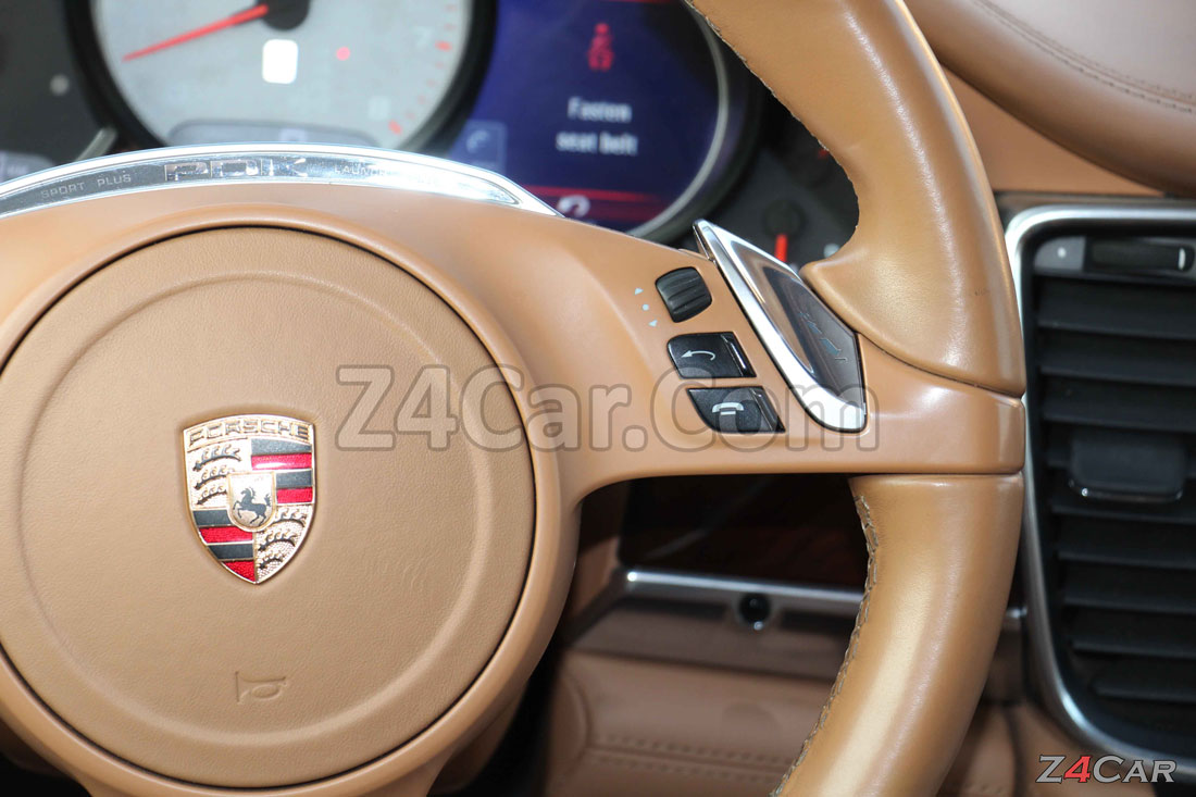 دکمه های فرمان پورشه پانامرا 2010-2016