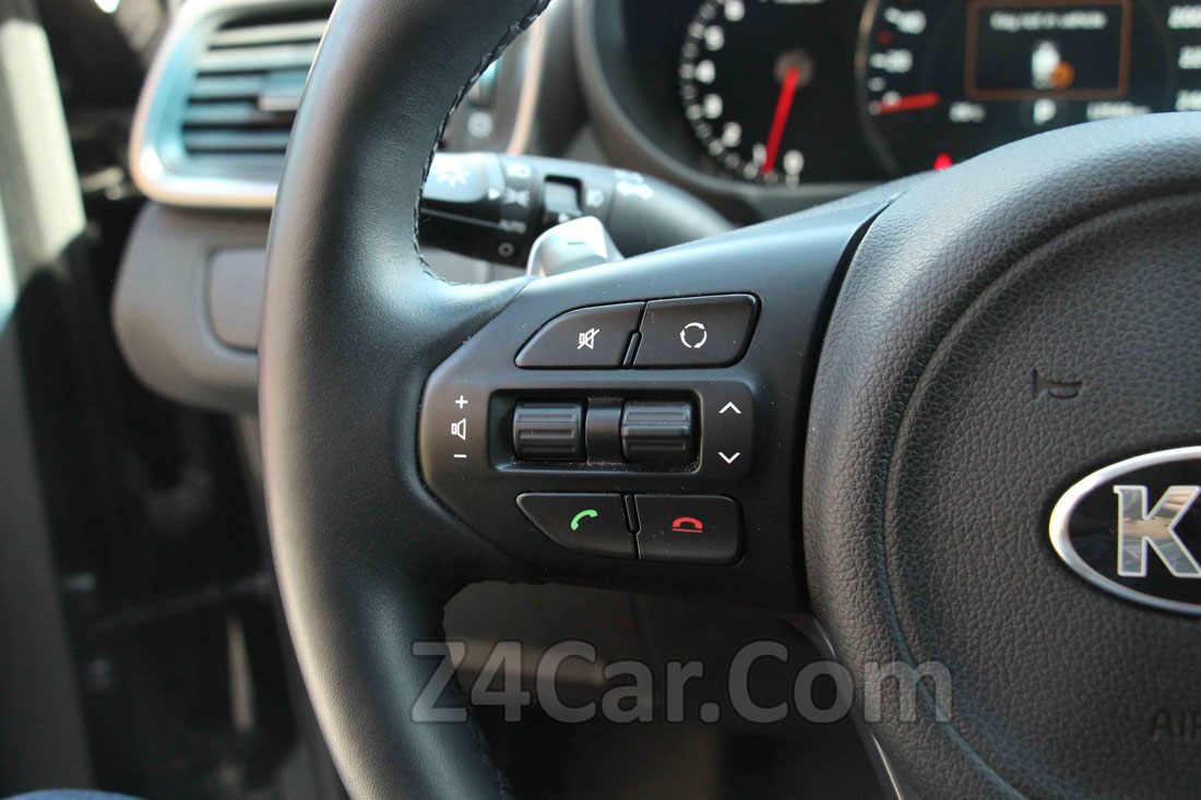 دکمه های فرمان کیا سورنتو 2018