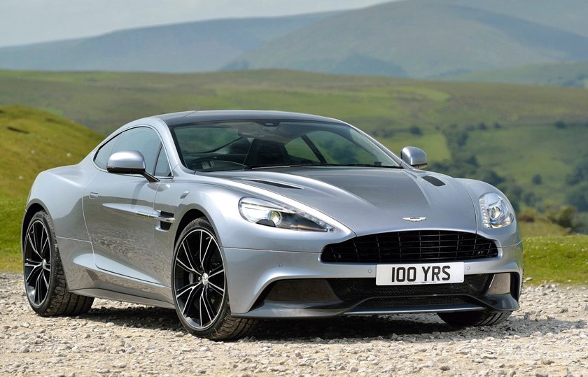 مشخصات فنی آستون مارتین ونکوئیش مدل 2015-2017 به همراه گالری تصاویر