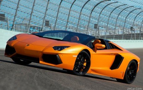 مشخصات فنی لامبورگینی اونتادور رودستر مدل ۲۰۱۲-۲۰۱۷ به همراه گالری تصاویر