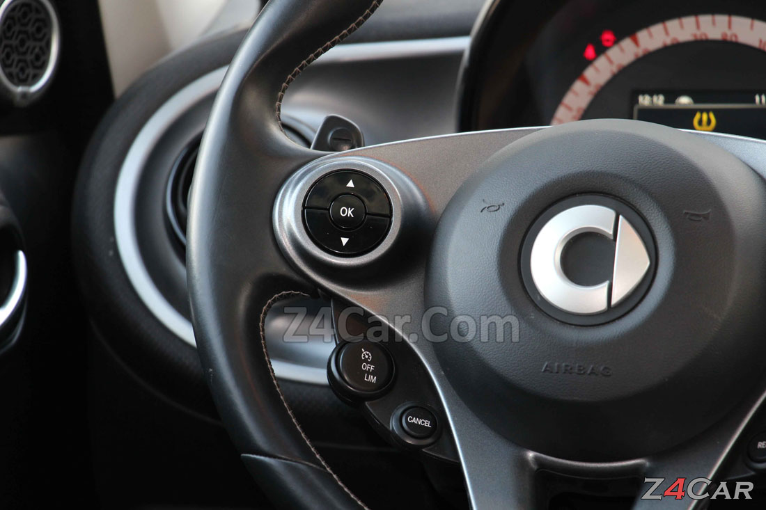 دکمه های فرمان اسمارت فورفور