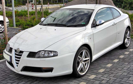آلفارومئو GT Coupe مدل ۲۰۰۵-۲۰۱۱