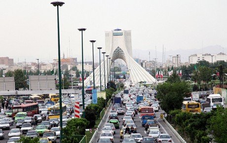 راهکار عجیب نماینده مجلس برای حل مشکل ترافیک تهران