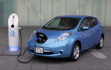 آینده درخشان خودروهای برقی در صنعت خودرو