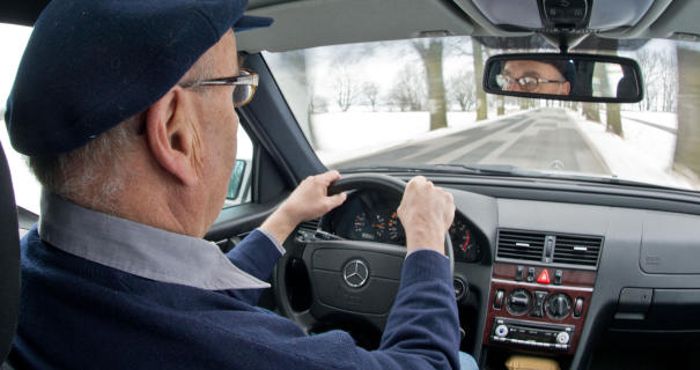 با فناوری های کمکی و ایمنی خودرو برای سالمندان آشنا شوید!