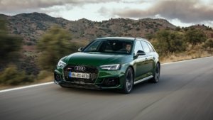 درگ جذاب آئودی RS4 آوانت و پورشه 911 GTS