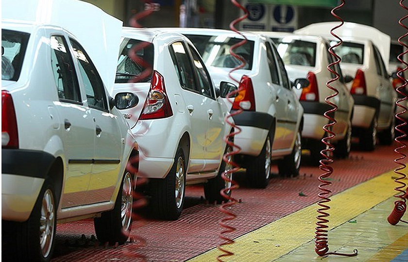 خودروسازان شرکت‌های زیان ده را واگذار کنند