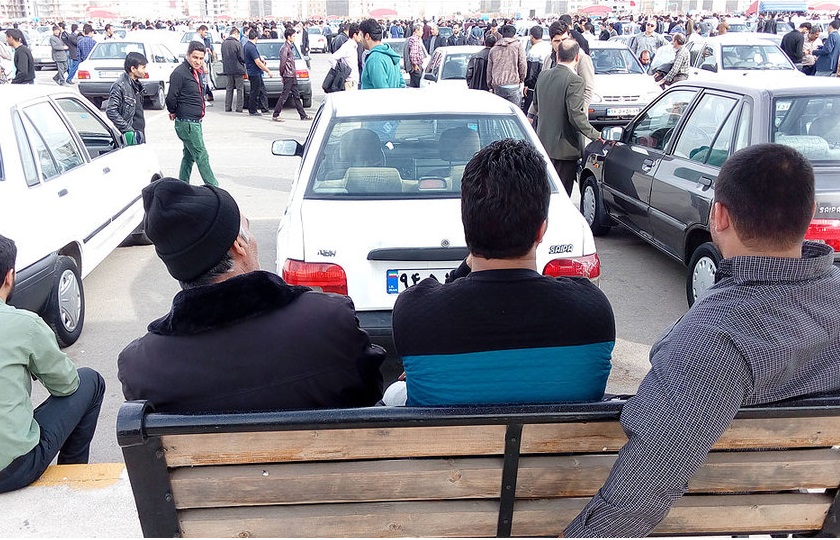 بازار خودرو در بلاتکلیفی مطلق