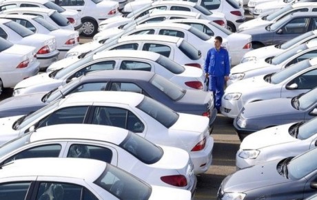 دلیل افزایش قیمت خودرو ناشی از کمبود عرضه خودرو در بازار است