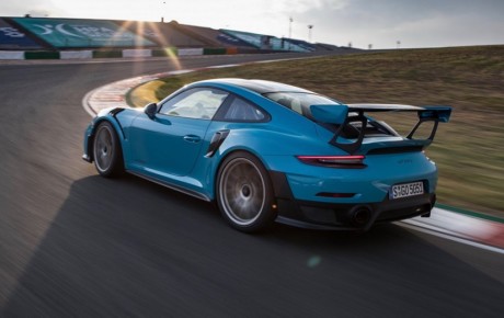 رونمایی از پکیج کلاب اسپرت برای پورشه ۹۱۱ GT2 RS + تصاویر