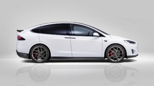 مسابقه درگ شاسی بلندهای لوکس بازار + ویدیو