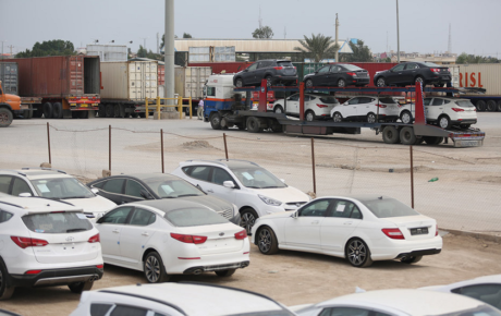 ترخیص ۱۶ هزار خودروی وارداتی منتظر تصمیم دولت