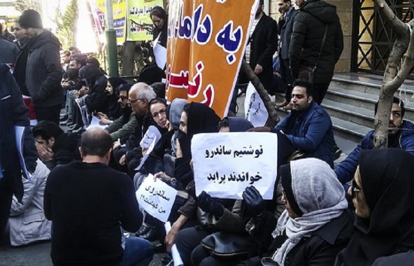 خودروسازان خریداران را وادار به انصراف می‌کنند