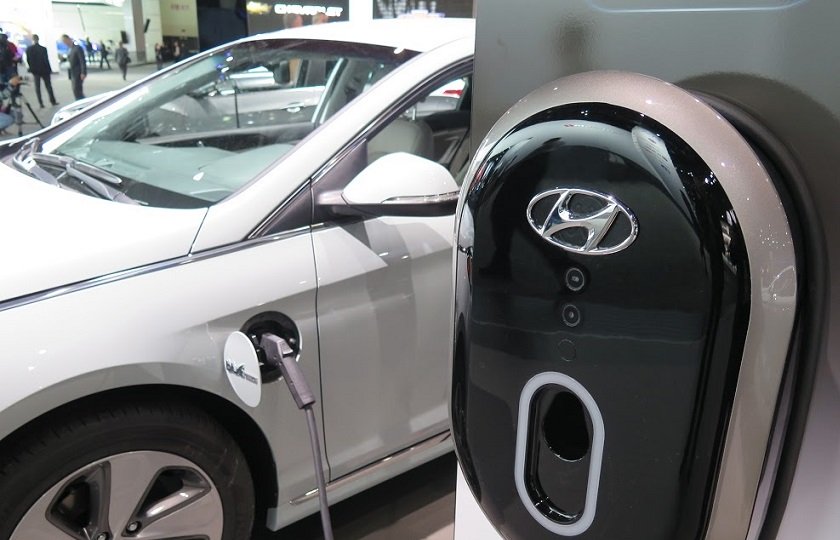 شارژ بی سیم خودروهای برقی