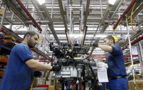 خصوصی سازی ایران خودرو و سایپا اصولی نبوده است