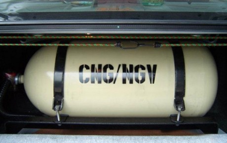خودروی بنزینی بهتر است یا CNG؟