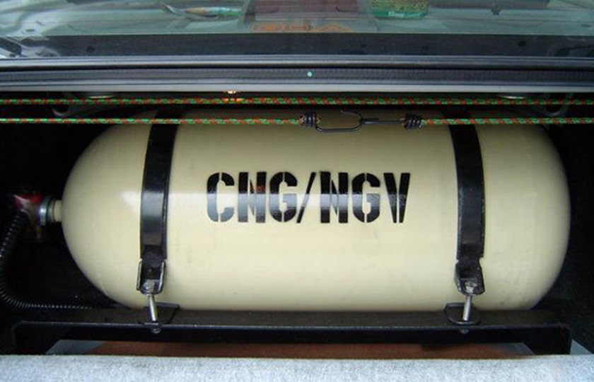 خودروی بنزینی بهتر است یا CNG؟