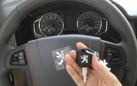 مجلس با مسببین گرانی خودرو برخورد خواهد کرد