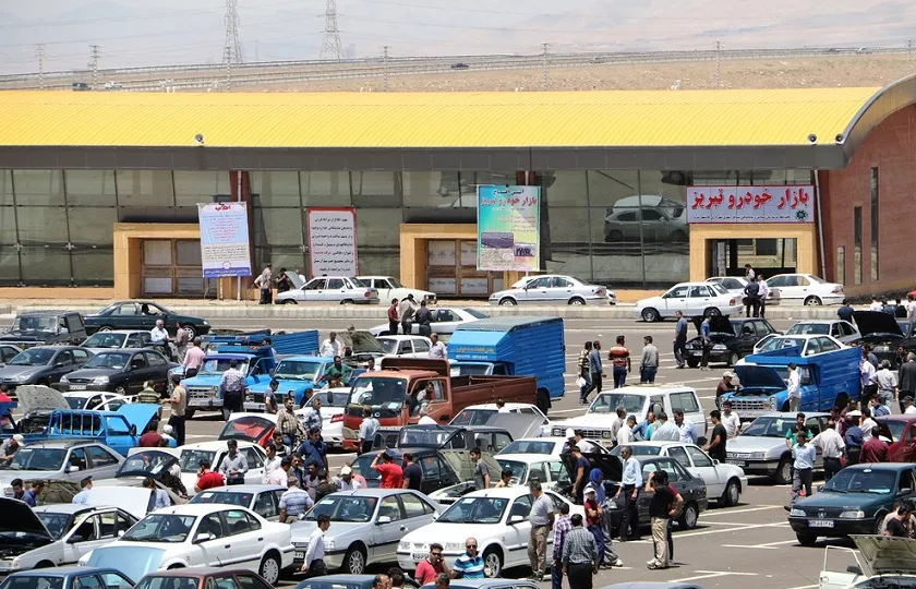 دلایل افزایش حباب گونه قیمت خودرو