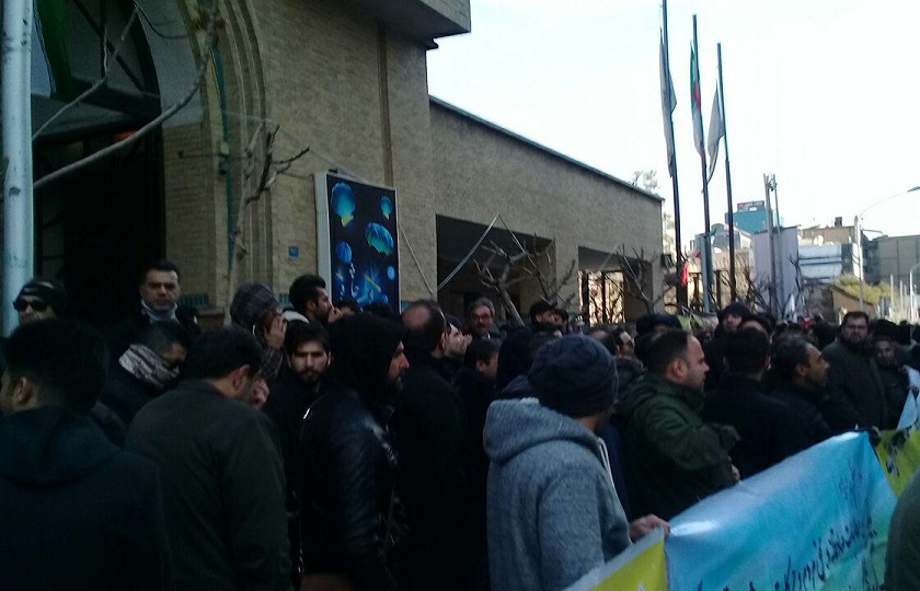 8 نفر از ثبت نام کنندگان خودرو بازداشت شدند