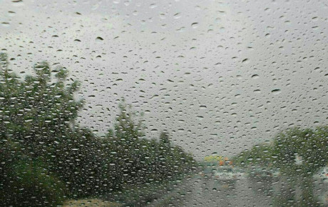 رانندگی در باران‌های کم هم خطرناک است