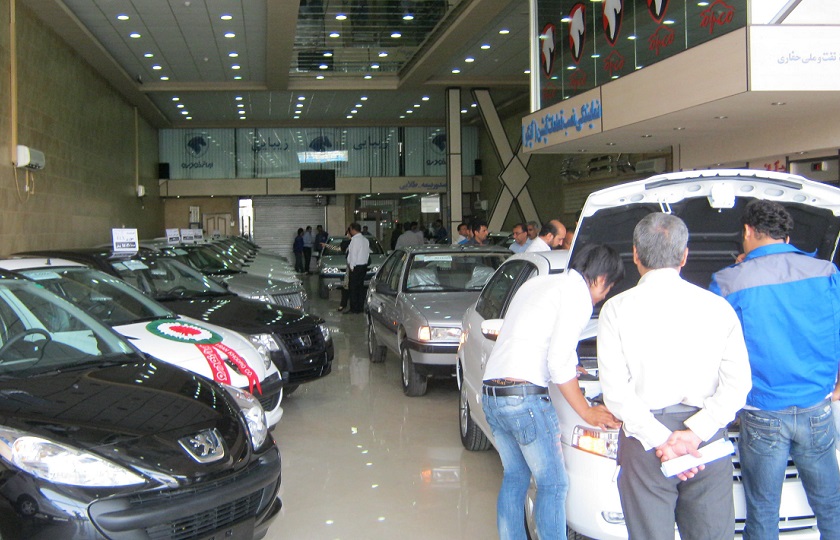 رشد قیمت خودرو در بازار بدون مشتری