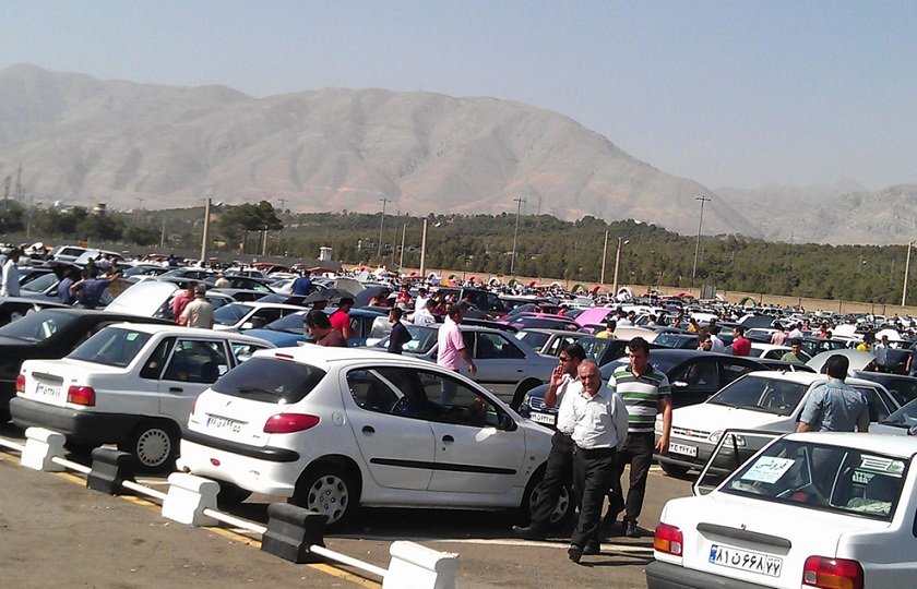 آزادسازی قیمت خودرو خطراتی را به دنبال دارد اما باید انجام شود