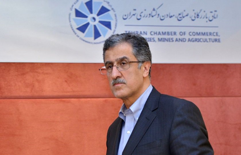 هیچ کجای دنیا وزارتخانهای نداریم که کارخانه خودروسازی داشته باشد