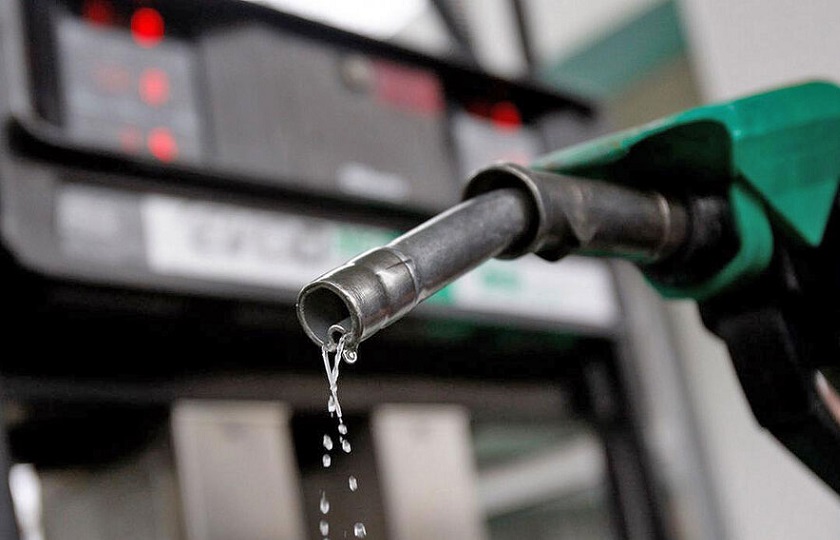 آخرین تصمیم گیری‌ها درباره قیمت و سهمیه بندی بنزین