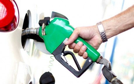 افزایش قیمت بنزین به یک برنامه جامع نیاز دارد