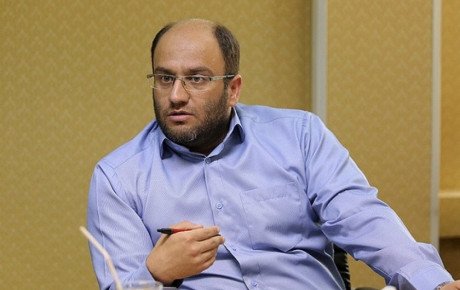 مصوبه ترخیص خودروهای وارداتی تمدید شود