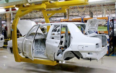 کاهش ۳۲ درصدی تولید خودرو در فروردین ۹۸