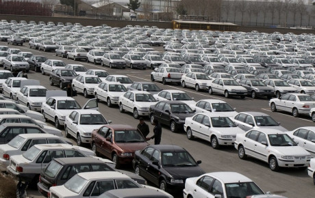 ایران خودرو تعهدات معوق خود را کاهش می‌دهد