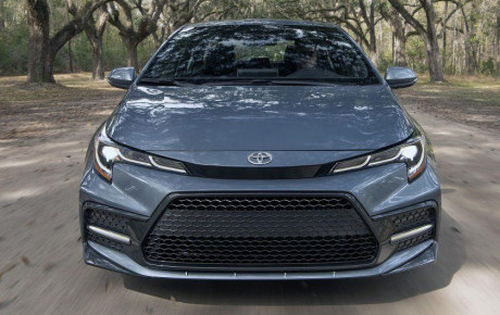 انجام تست تصادف تویوتا کرولا ۲۰۲۰ توسط IIHS
