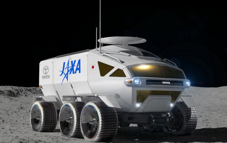 تویوتا تا ۱۰ سال آینده خودروی خود را روی ماه می‌فرستد + ویدیو