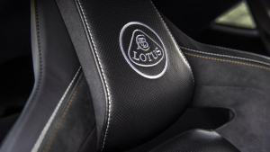 لوتوس از قوی‌ترین خودروی جاده‌ای خود رونمایی کرد + تصاویر