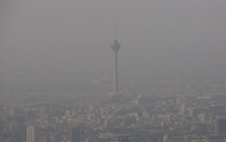 آلودگی هوا تقصیر خودروسازان است یا مسئولان نفتی؟